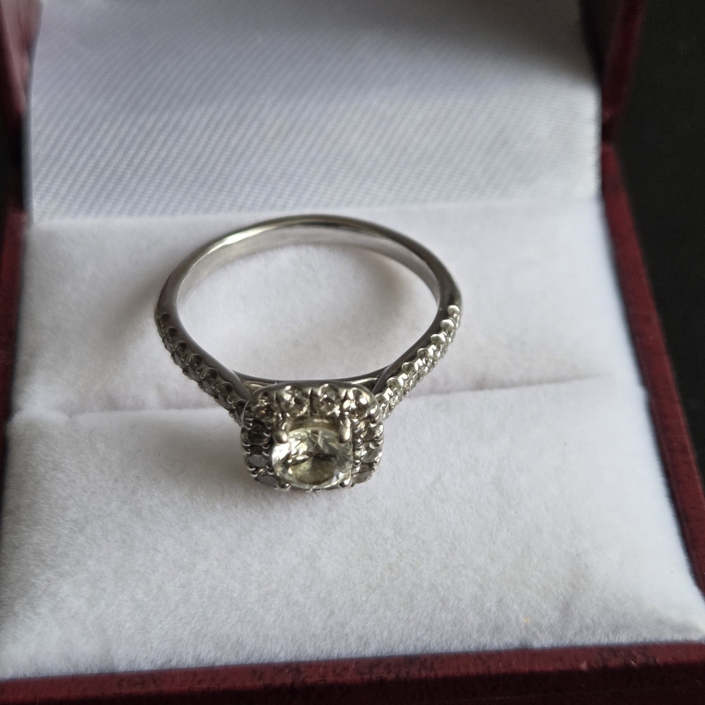 NEW WOMENS 14 K WHITE GOLD WITH 1 CT GENUINE DIAMONDS ENGAGEMENT RING SIZE 8.5 - Picture 3 of 5